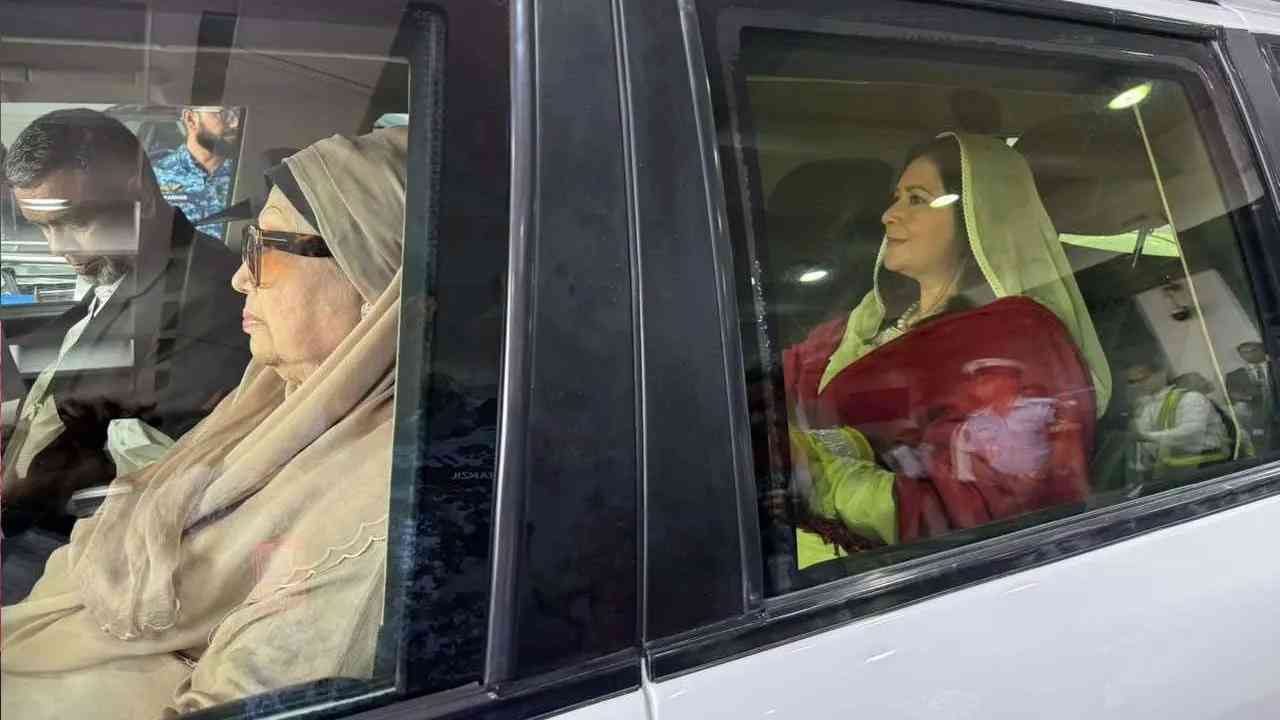 দেশে ফিরলেন খালেদা জিয়া
