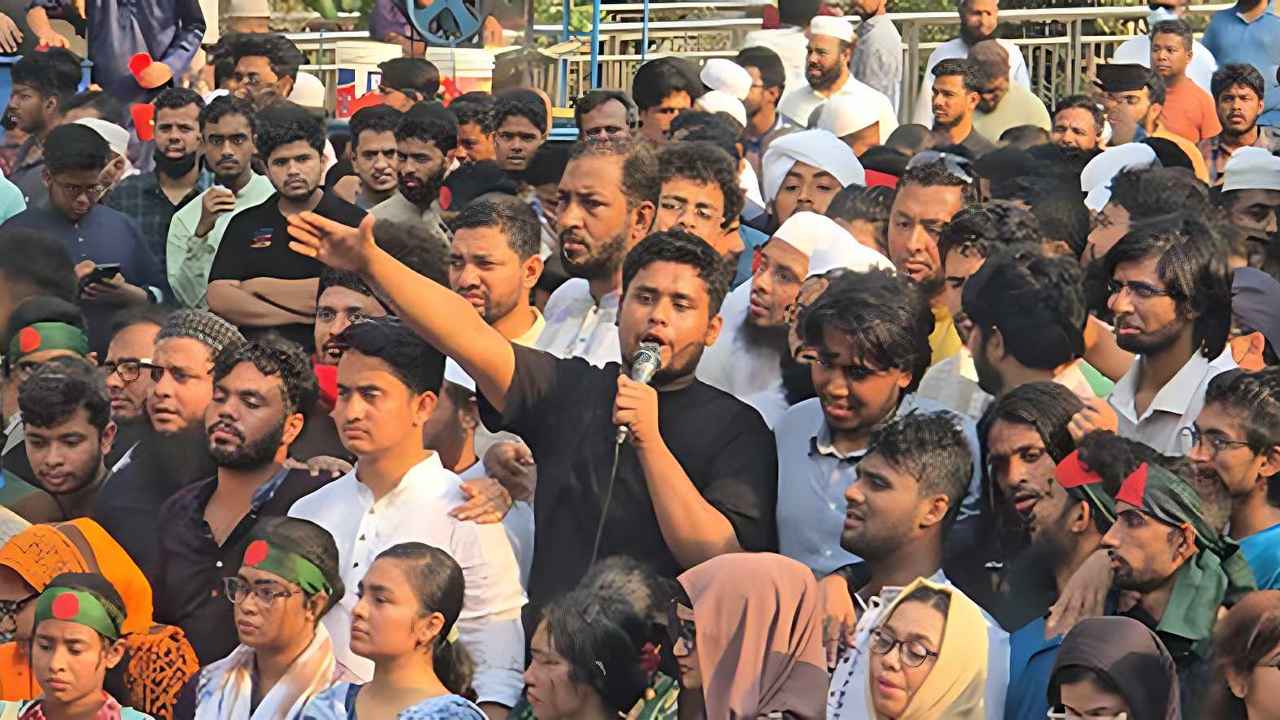 আমি যদি কর্মসূচি ঘোষণা দিতে নাও পারি, আন্দোলন চালিয়ে যাবেন: হাসনাত