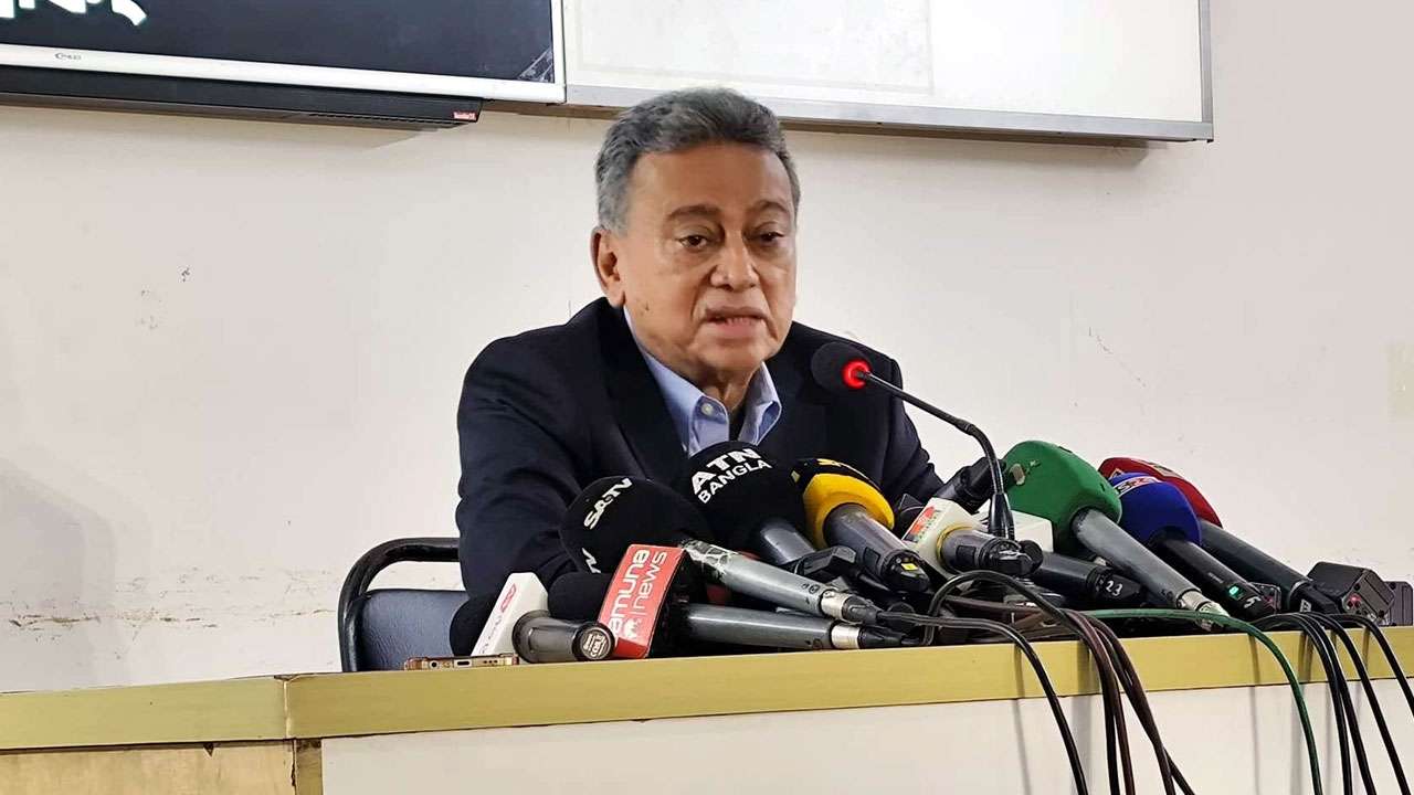 বাজেটের আকার আরও ছোট হওয়া উচিত ছিল: আমির খসরু