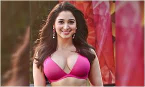 Anal fisting dan orgazm squirting Ulkan sik qizlik pardasini buzadi