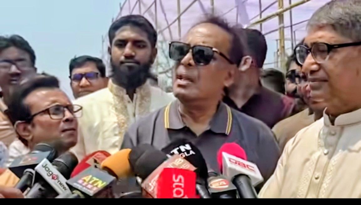 টাঙ্গাইলে কৃষক কার্ড বিতরণ অনুষ্ঠানের প্রস্তুতি পরিদর্শন করলেন ফকির মাহবুব আনাম