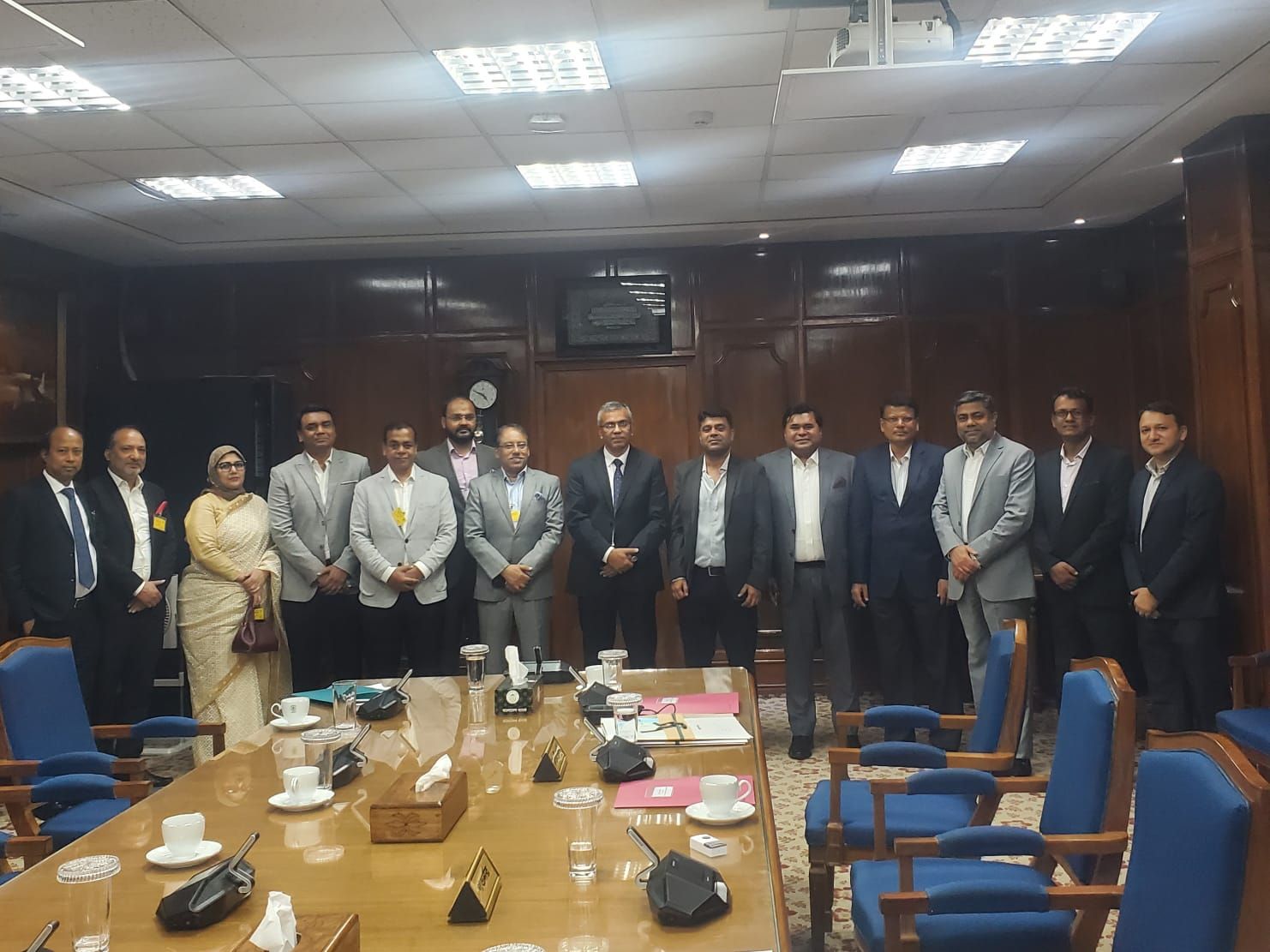 বাংলাদেশ ব্যাংকের গভর্নরের কাছে ৮ দফা প্রস্তাব ডিবিএর